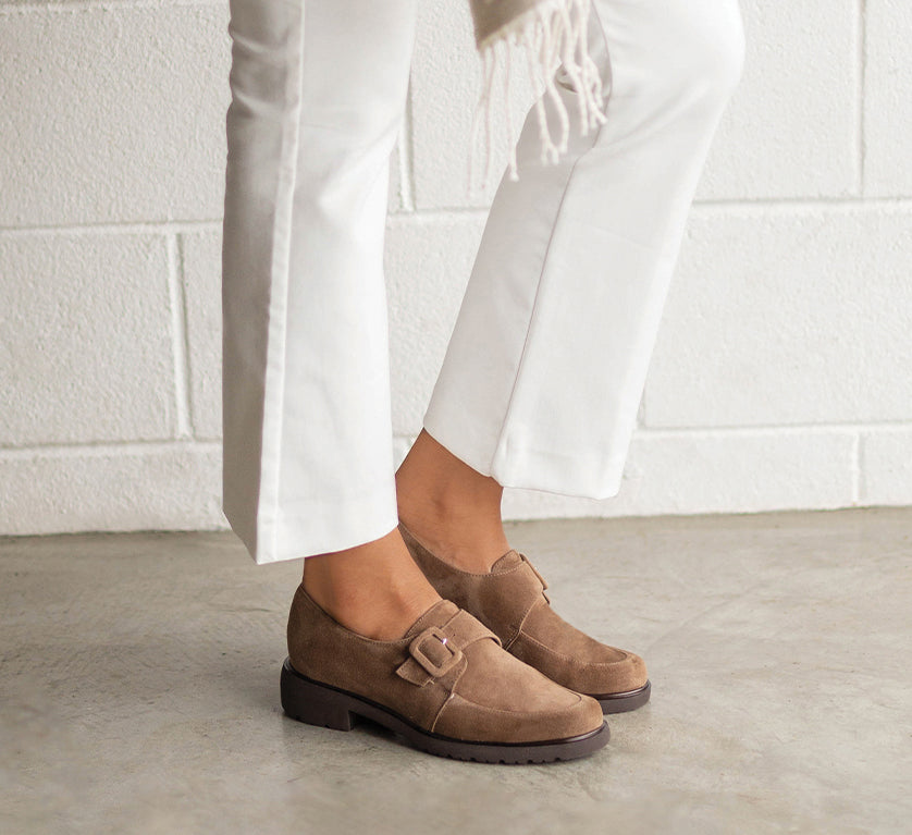 MUNRO WINSLOW MONK STRAP LOAFER IN FAWN COLOR ON MODEL WEARING WHITE SLACK STANDING-LIFESTYLE