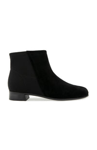 Flora Boot