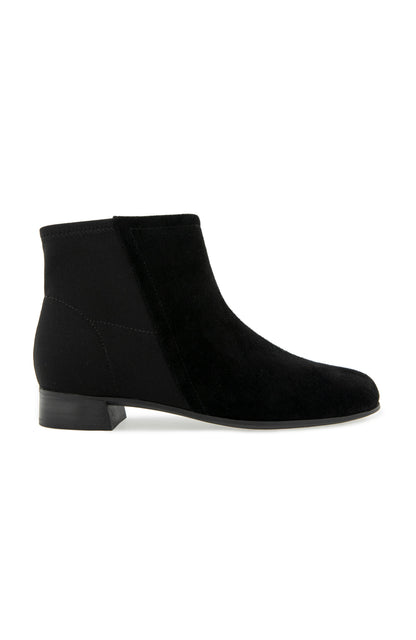 Flora Boot