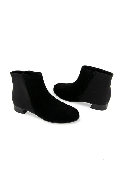 Flora Boot