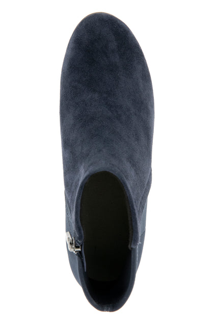Flora Boot