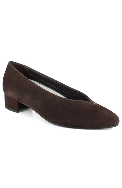 Hannah Pump - Chocolate Suede