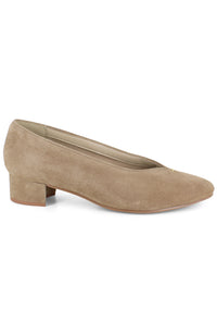 Hannah Pump - Tan Suede