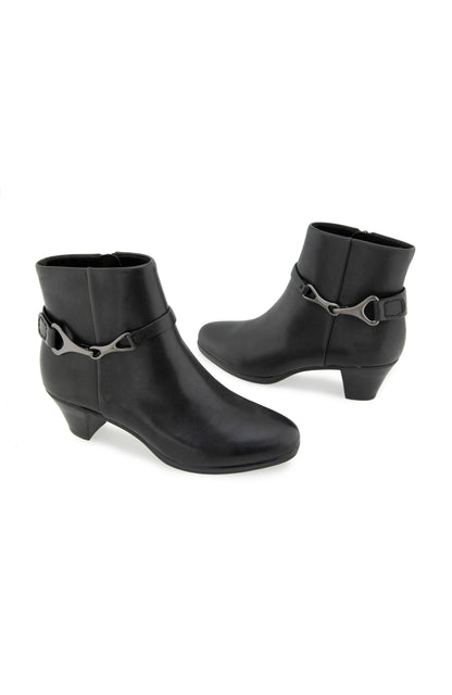 Robyn Boot - Black Leather