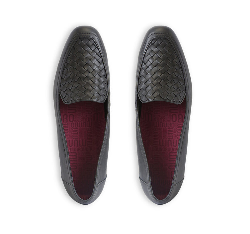  KARTER LOAFER WITH WOVEN LEATHER PLUG IN BLACK - TOP VIEW